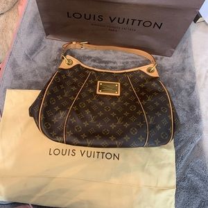 louis vuitton inventeur bag price